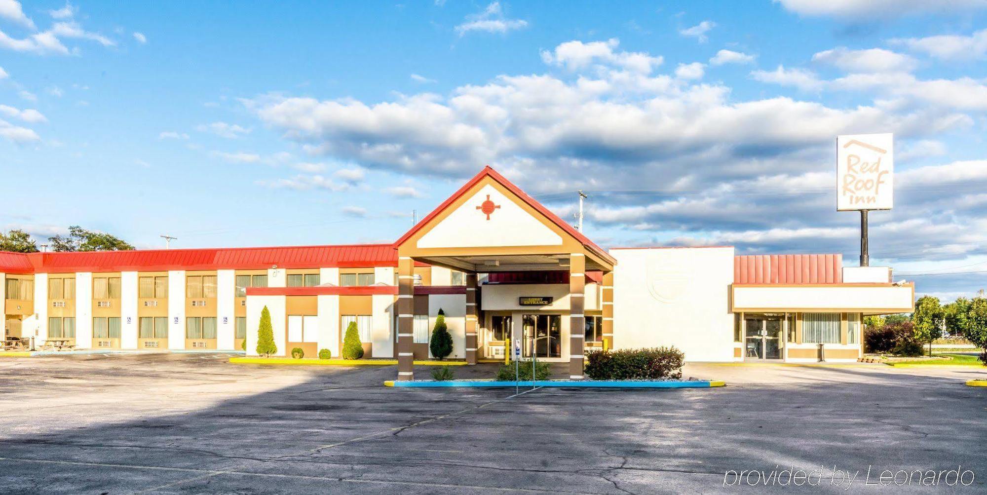 Days Inn & Suites By Wyndham Norton Shores Muskegon Muskegon Heights Exterior photo